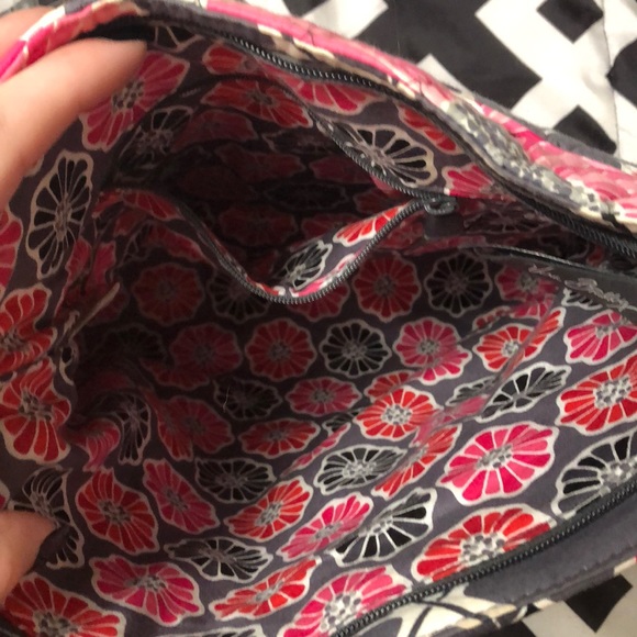 Vera Bradley !! Cherry blossom.👛👜 - Picture 4 of 6